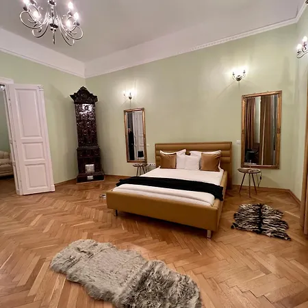 Ivory Apartament *